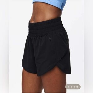 Outdoor Voices Black Women's Athletic Shorts 4 inch